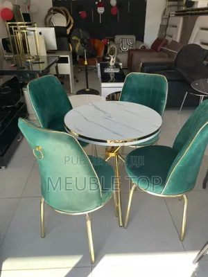 Tables À Manger De 4 Places Neuves