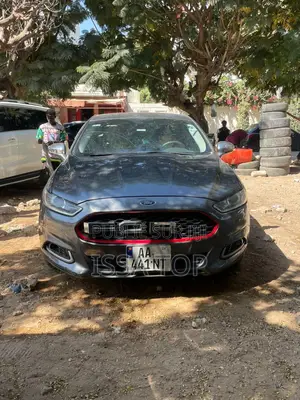 Ford Fusion 2013 Gris