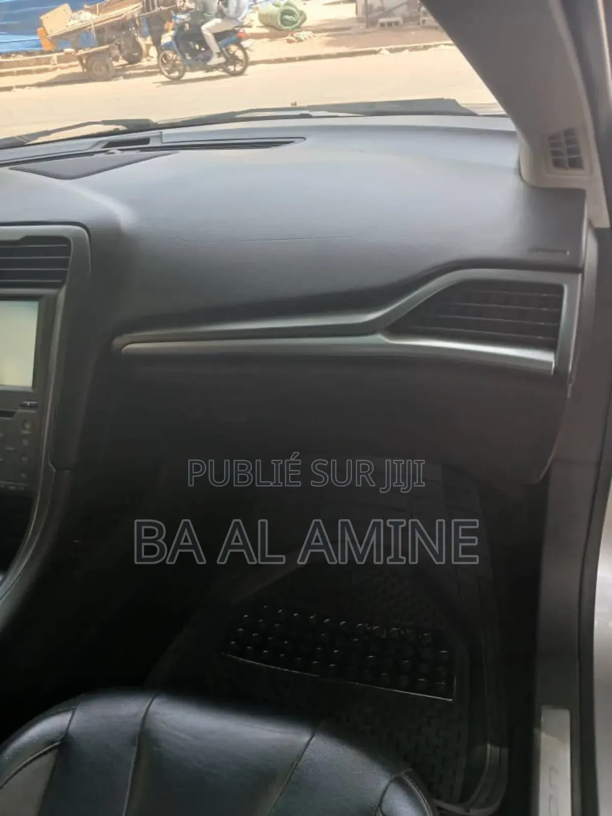 Ford Fusion Titanium 4dr Sedan AWD w/EcoBoost (2.0L 4cyl Turbo 6A) 2014