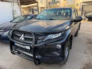 Mitsubishi L200 2023 Black
