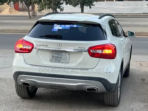 Mercedes-Benz GLA 250 2018 Black