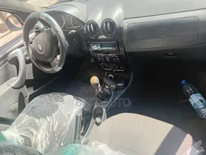 Renault Duster 2015 Blue