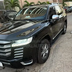 Toyota Land Cruiser Prado 2.7 2023 Noir Mat