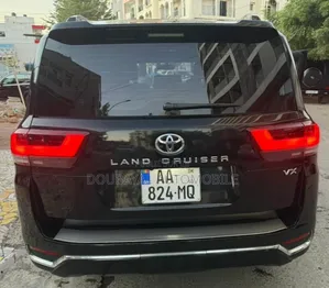 Toyota Land Cruiser Prado 2.7 2023 Noir Mat