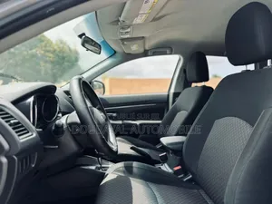 Mitsubishi Outlander 2.0 PHEV AWD 2019 Gris