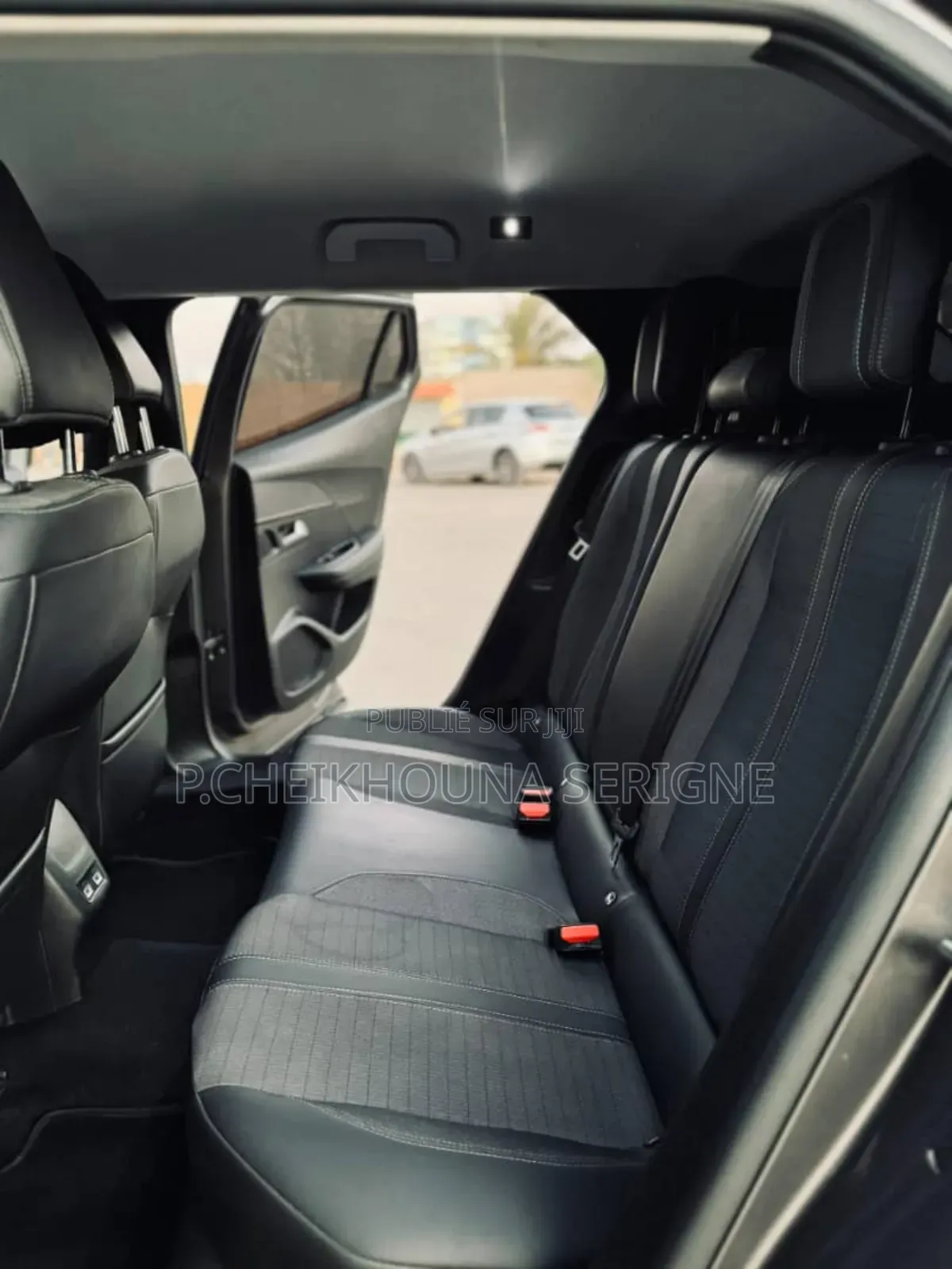 Peugeot 2008 2023 Gris