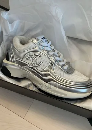 Channel Gris Argenté by Ow