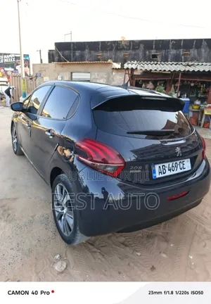 Peugeot 208 2015 Black