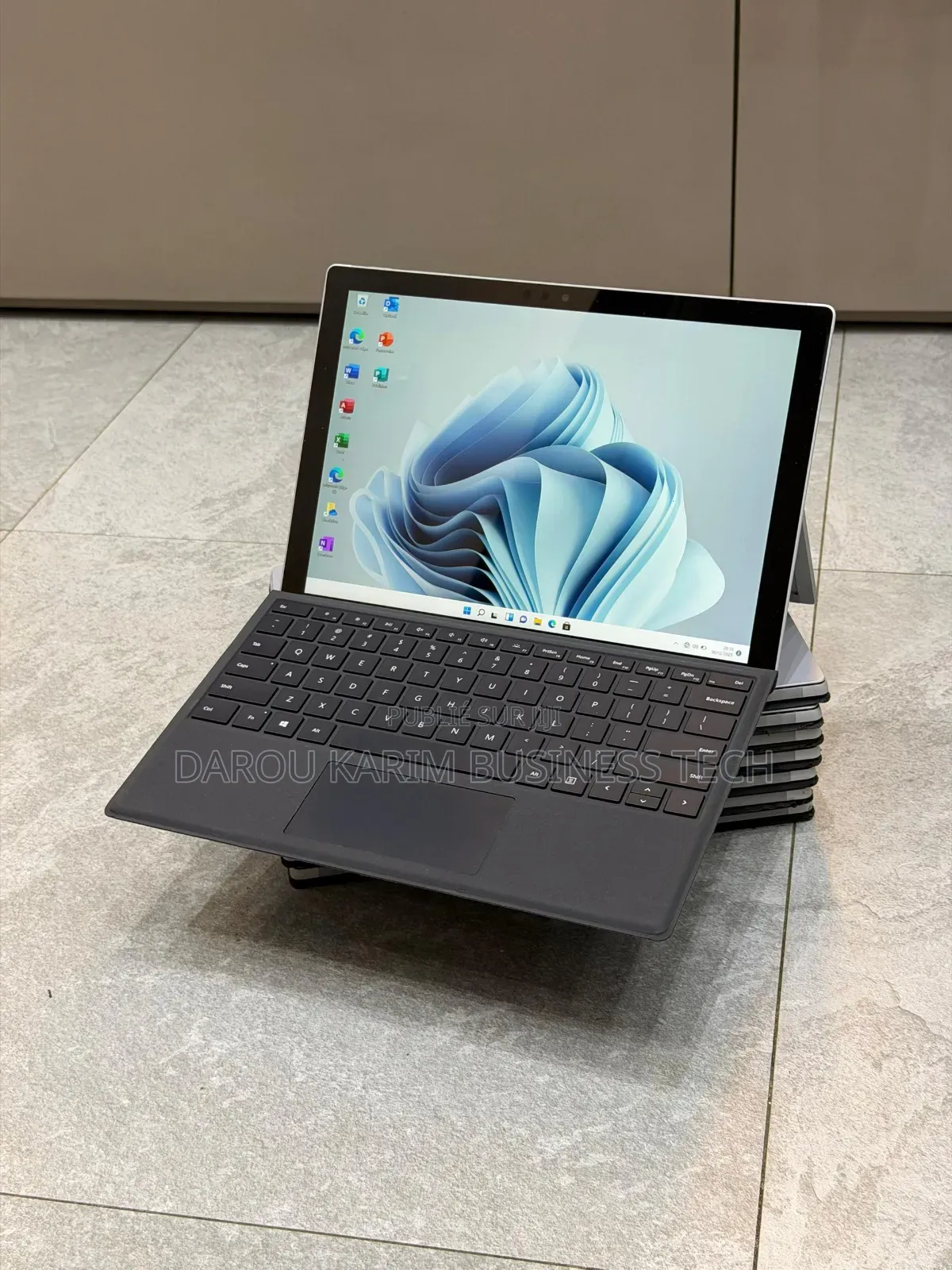 New Microsoft Surface Pro 6 8GB Intel Core I5 SSD 256GB