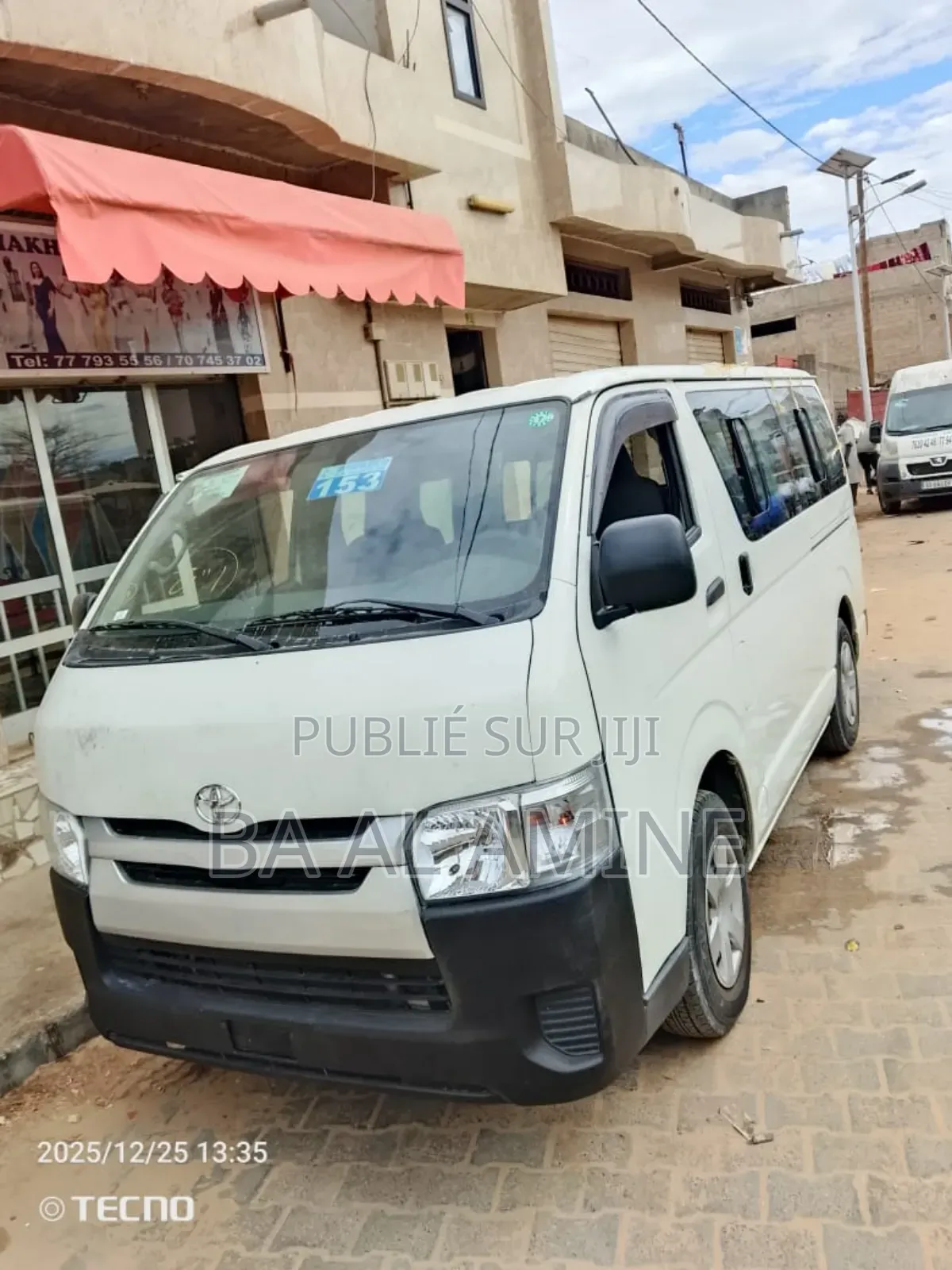 Toyota HiAce 2017 Blanc