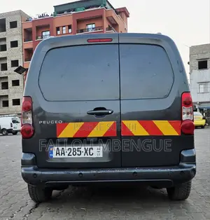 Peugeot Partenaire 2017 Gris
