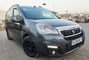 Peugeot Partenaire 2017 Gris