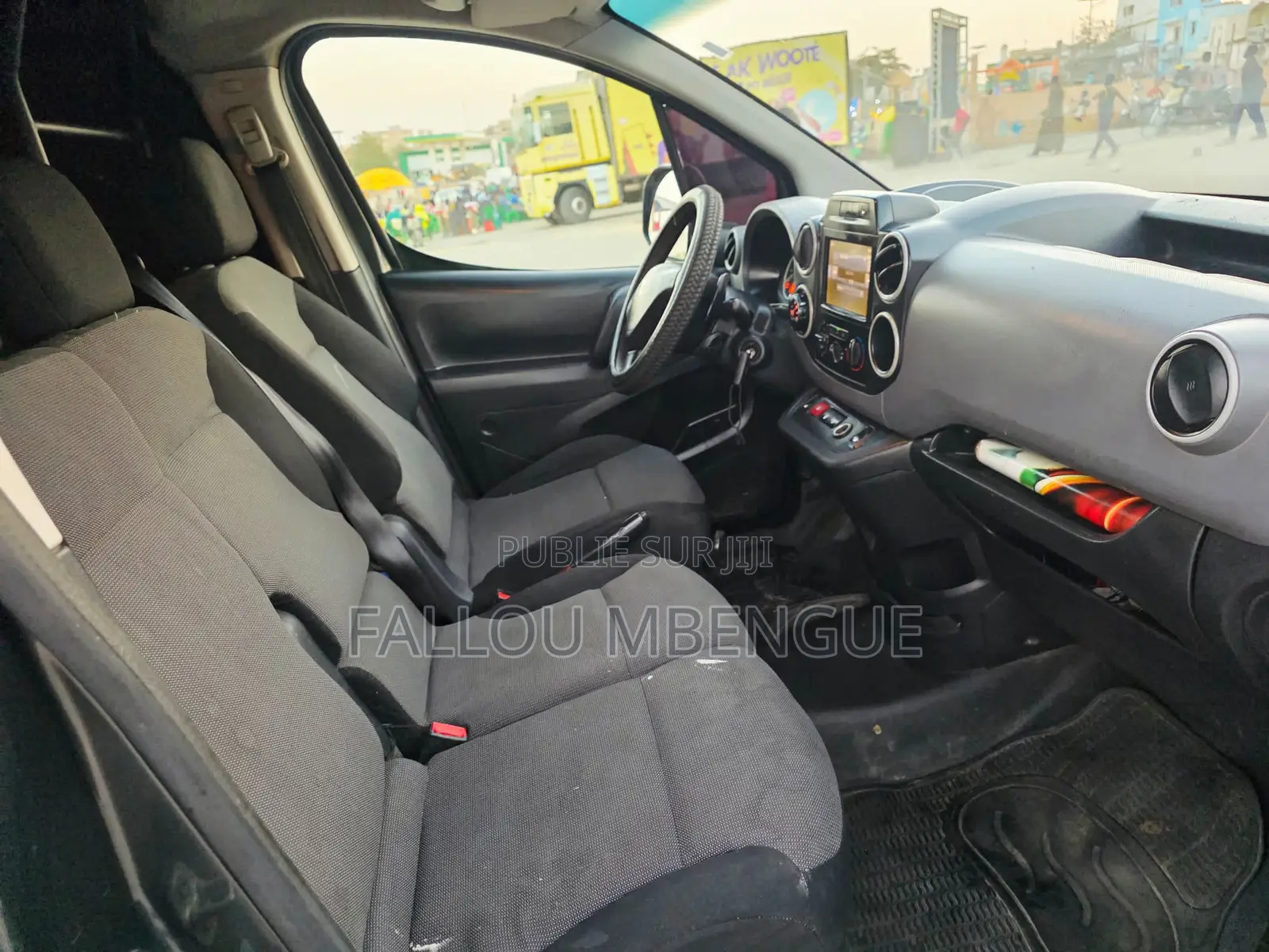 Peugeot Partenaire 2017 Gris