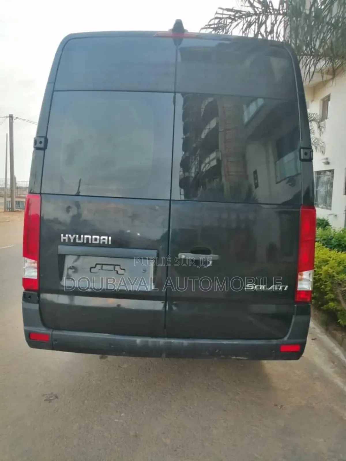 Hyundai Satellite 2016 Noir Mat