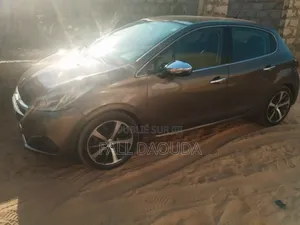 Peugeot 208 2016