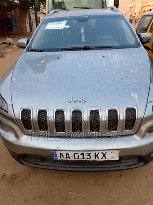 Photo - Jeep Cherokee 2014 Gris