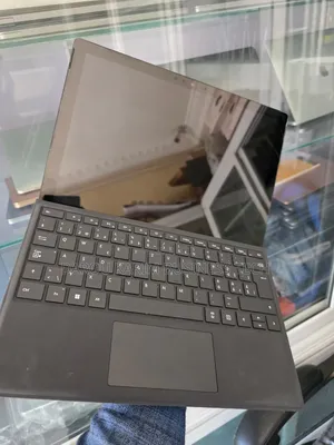 New Microsoft Surface Pro 9 8GB Intel Core I5 SSD 512GB