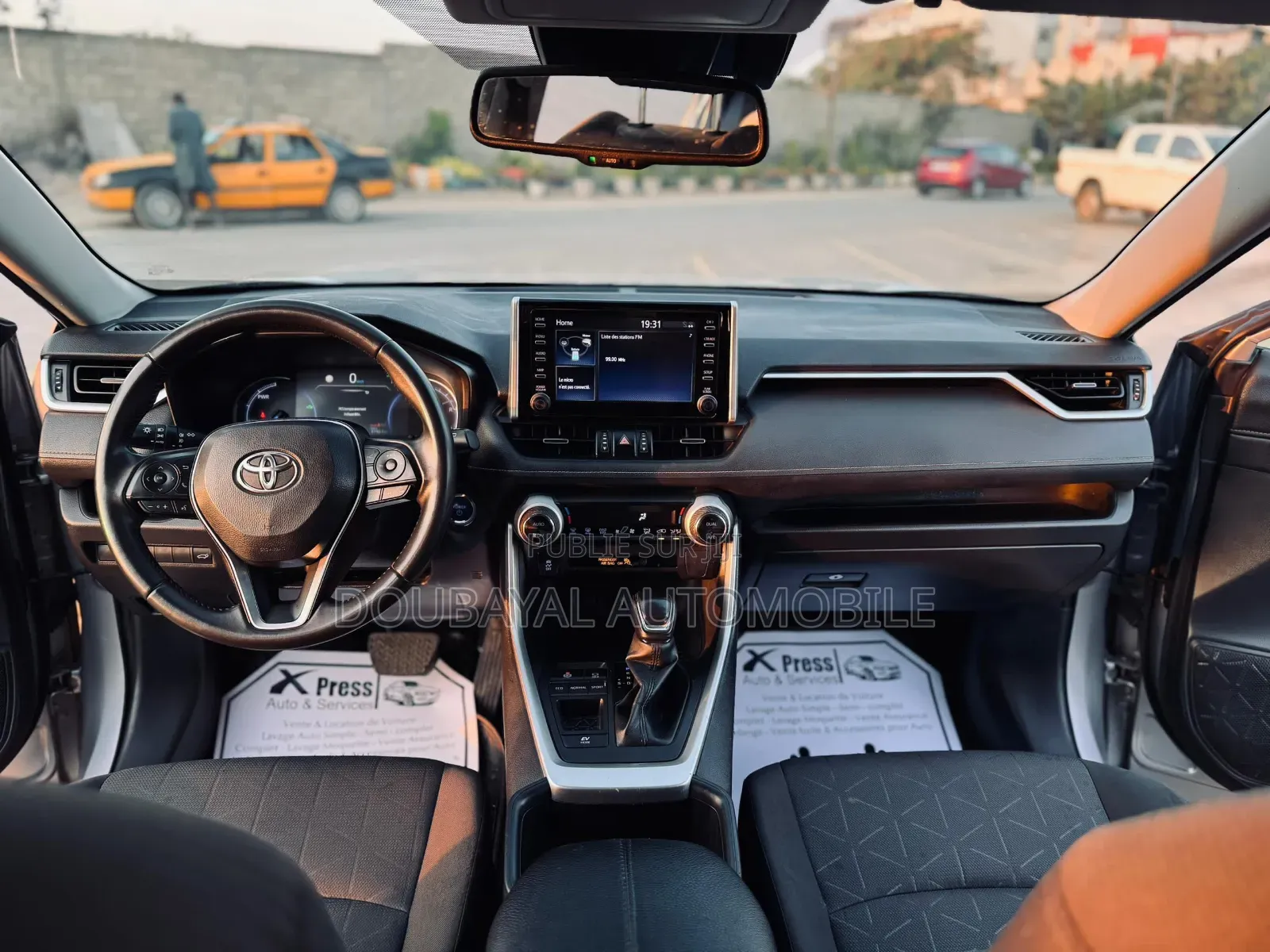 Toyota RAV4 2022 Gris