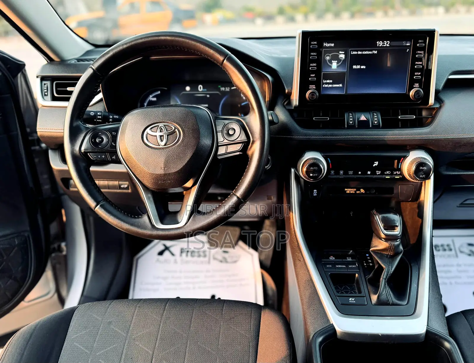 Toyota RAV4 Hybrid 2022 Gris