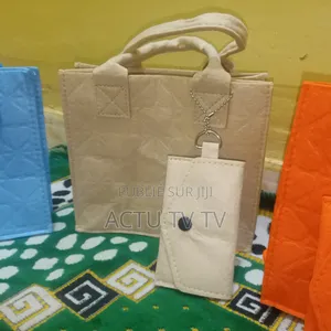 Sacoche Pour Fille Très Léger Et Jolie Léger a Porter