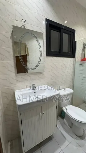 7chbre Villa dans Ouakam à Vendre