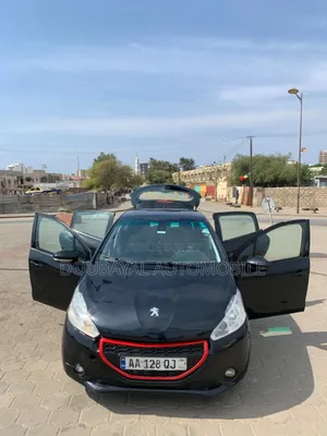 Peugeot 208 2013 Noir Mat