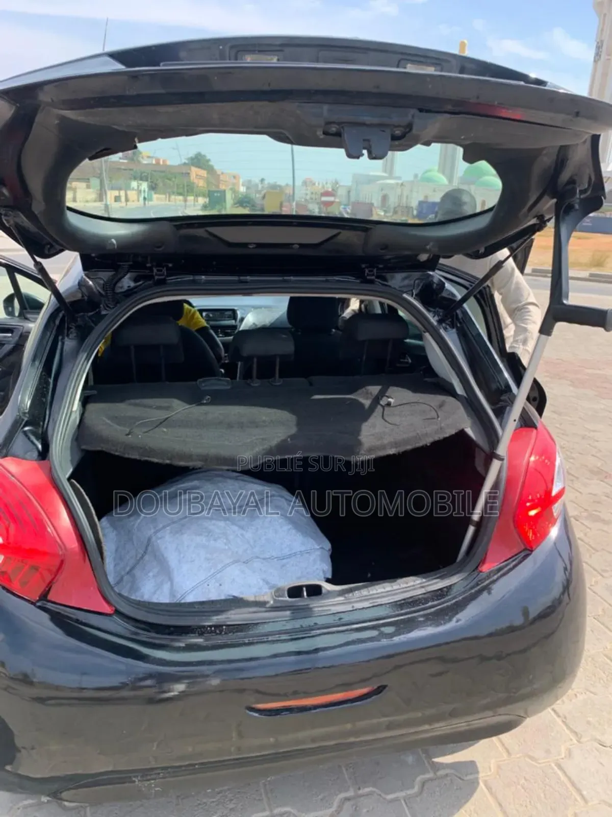 Peugeot 208 2013 Noir Mat