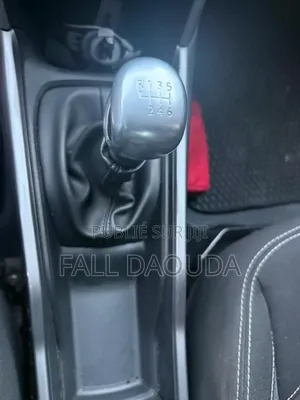 Peugeot 2008 2017 Gris