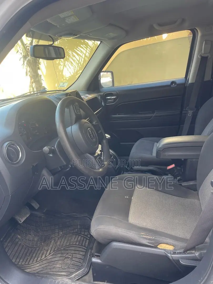 Jeep Boussole Latitude 4x4 2016 Blanc