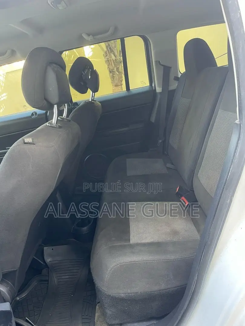 Jeep Boussole Latitude 4x4 2016 Blanc