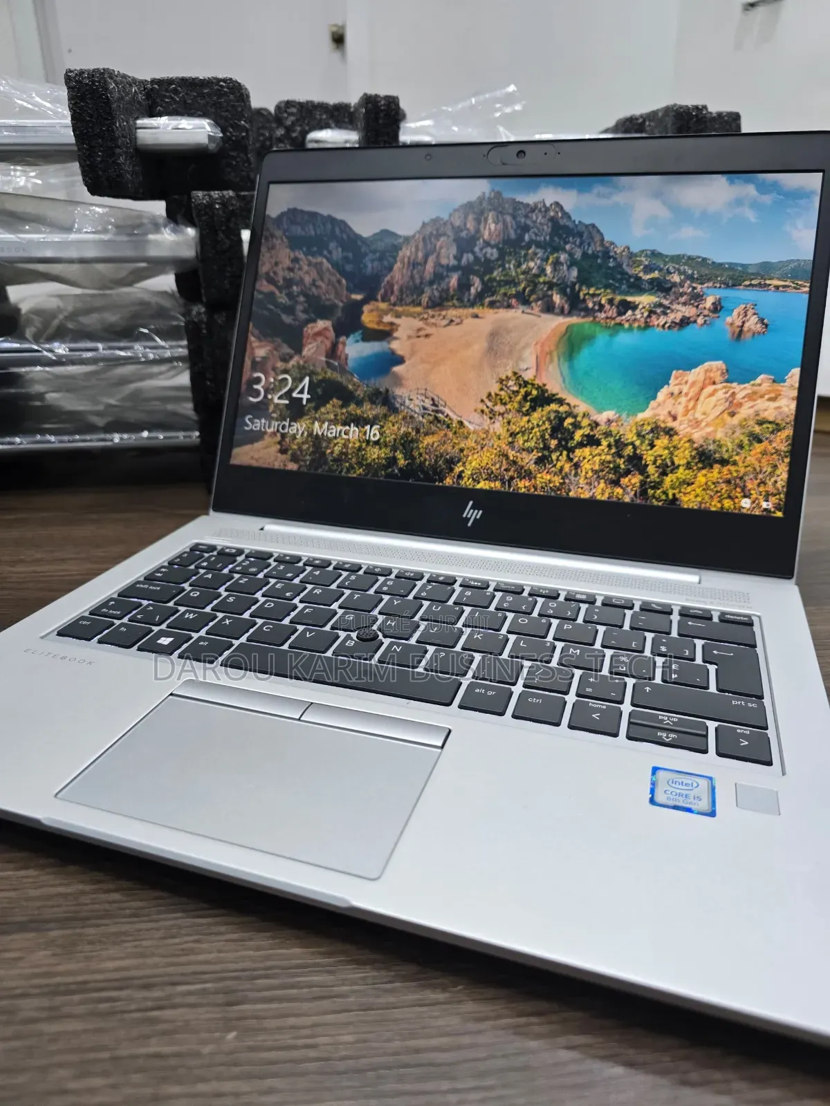 New Ordinateur Portable HP EliteBook 830 8GB Intel Core I5 SSD 256GB