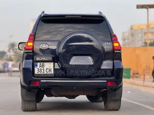 Toyota Land Cruiser Prado 2014 Black