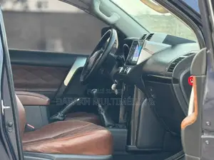 Toyota Land Cruiser Prado 2014 Black