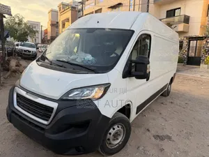 Peugeot Boxer 2018 Blanc