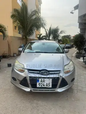 Ford Focus 2014 Gris