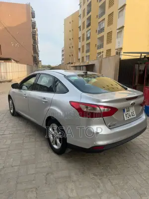 Ford Focus 2014 Gris