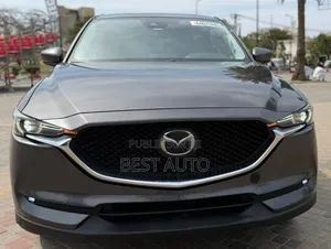 Photo - Mazda CX-5 2018 Black