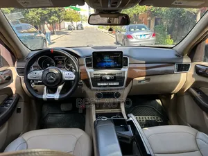 Mercedes-Benz GLC-Class 2016 Black