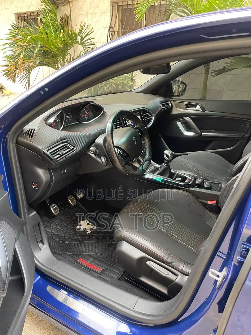 Peugeot 308 2017 Blue