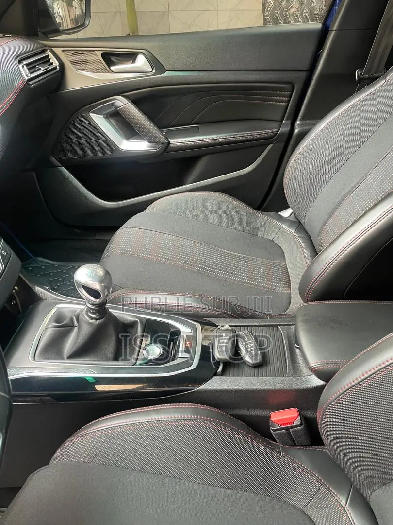 Peugeot 308 2017 Blue