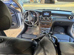 Mercedes-Benz C300 2015 Gris