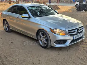 Mercedes-Benz C300 2015 Gris