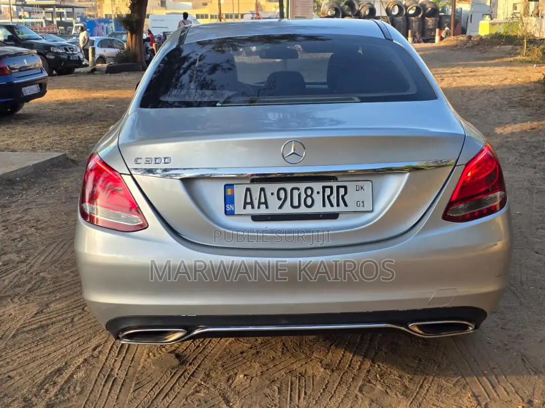 Mercedes-Benz C300 2015 Gris