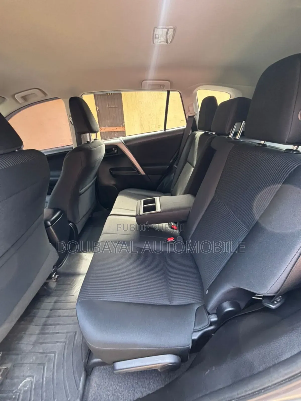 Toyota RAV4 LE AWD (2.5L 4cyl 6A) 2017 Gris