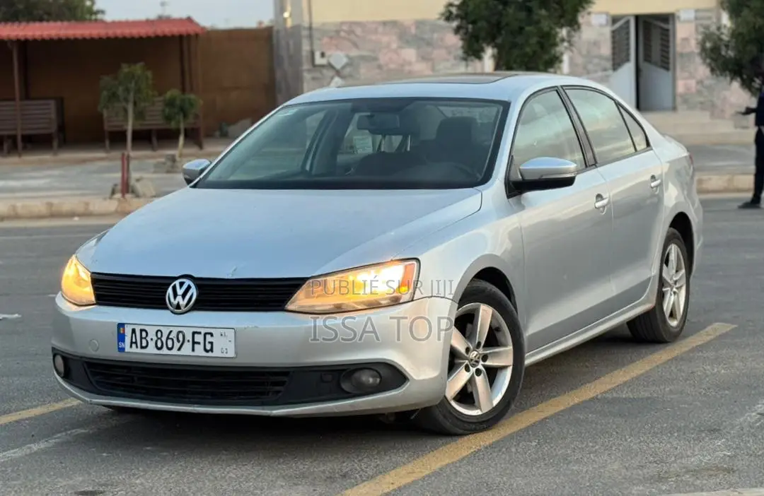 Volkswagen Jetta 2013 Gris