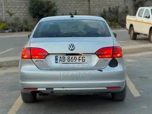 Volkswagen Jetta 2013 Gris
