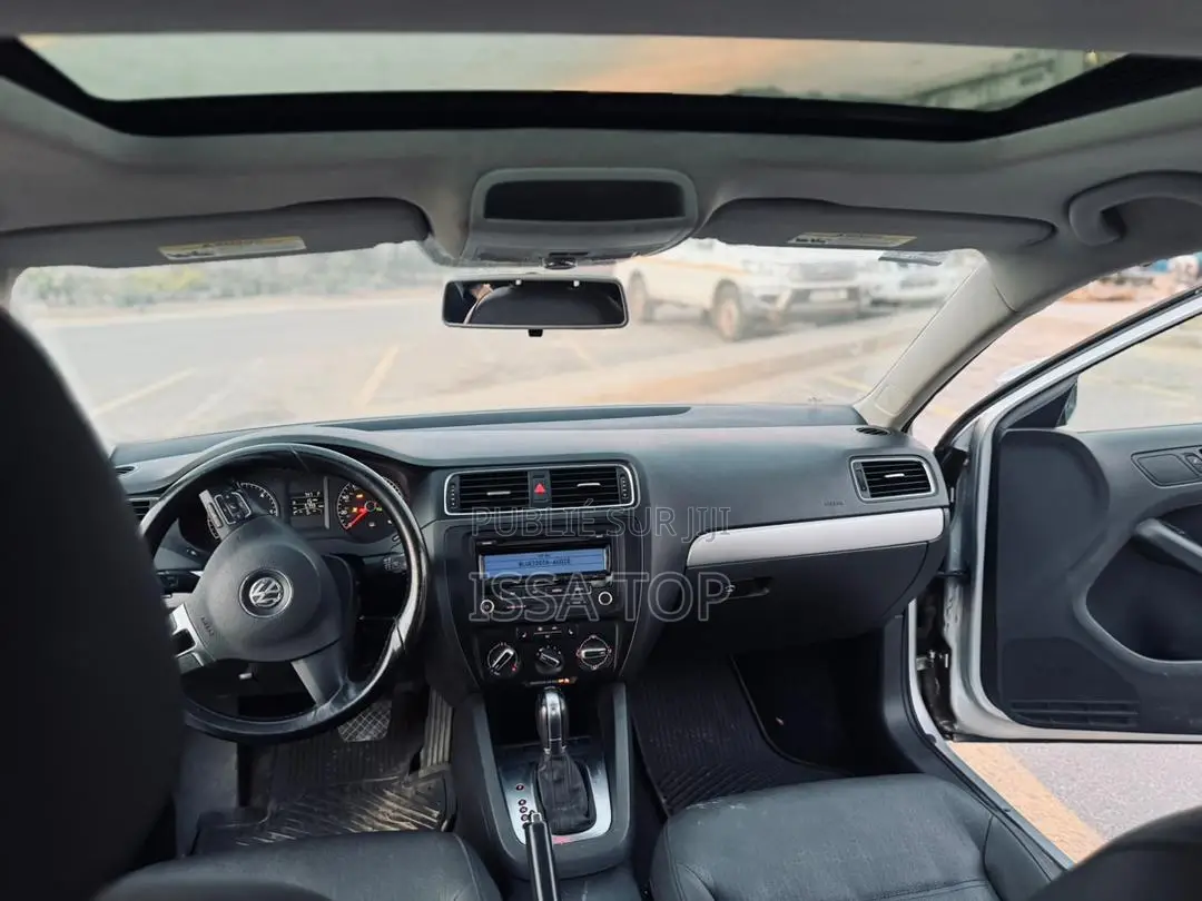 Volkswagen Jetta 2013 Gris