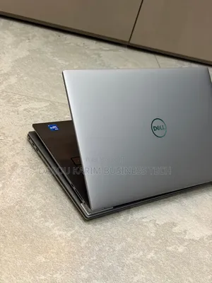 New Dell Precision 5550 32GB Intel Core I7 SSD 512GB