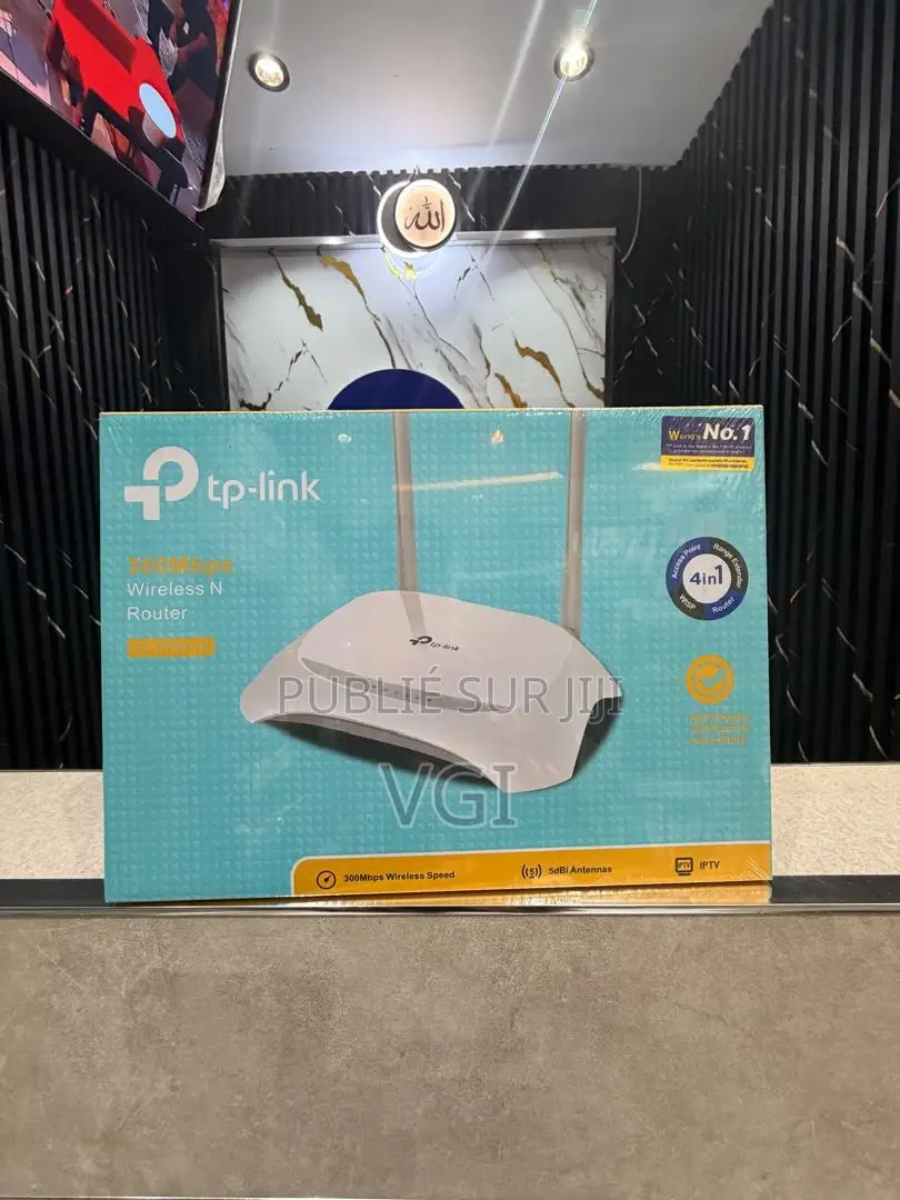 Tp Link Modem/Routeur Wifi N 300 MBPS Td-W8961n