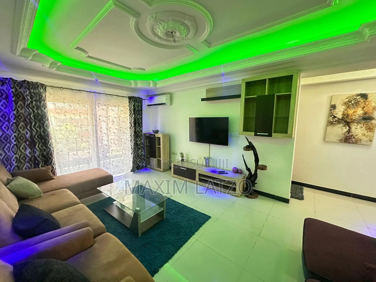 Furnished 4chbre Appartement dans Ngor à Vendre